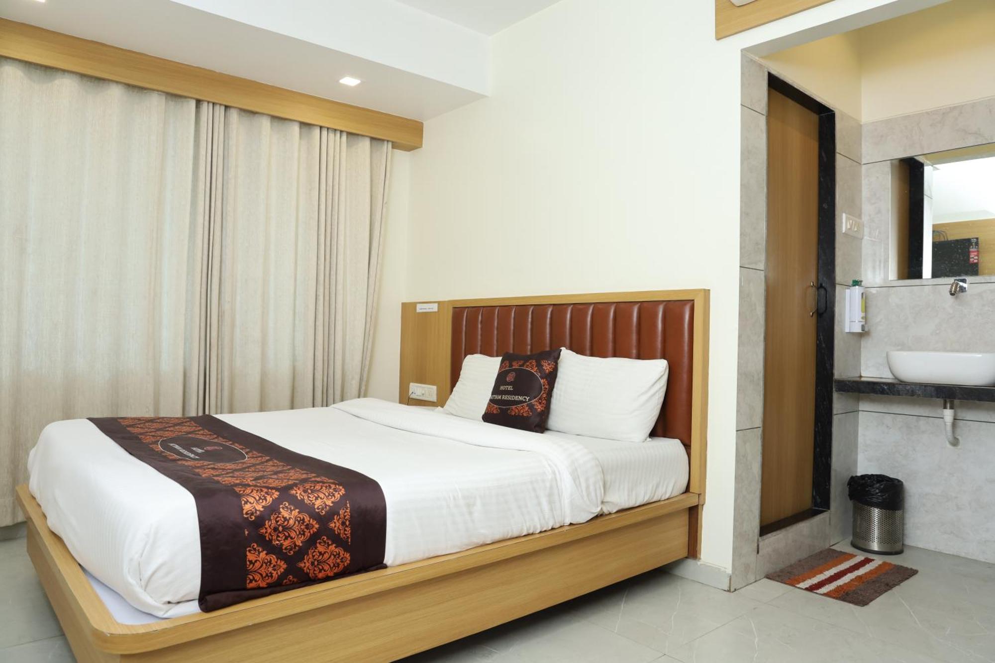 Hotel Satyam Residency Navi Mumbai Ngoại thất bức ảnh