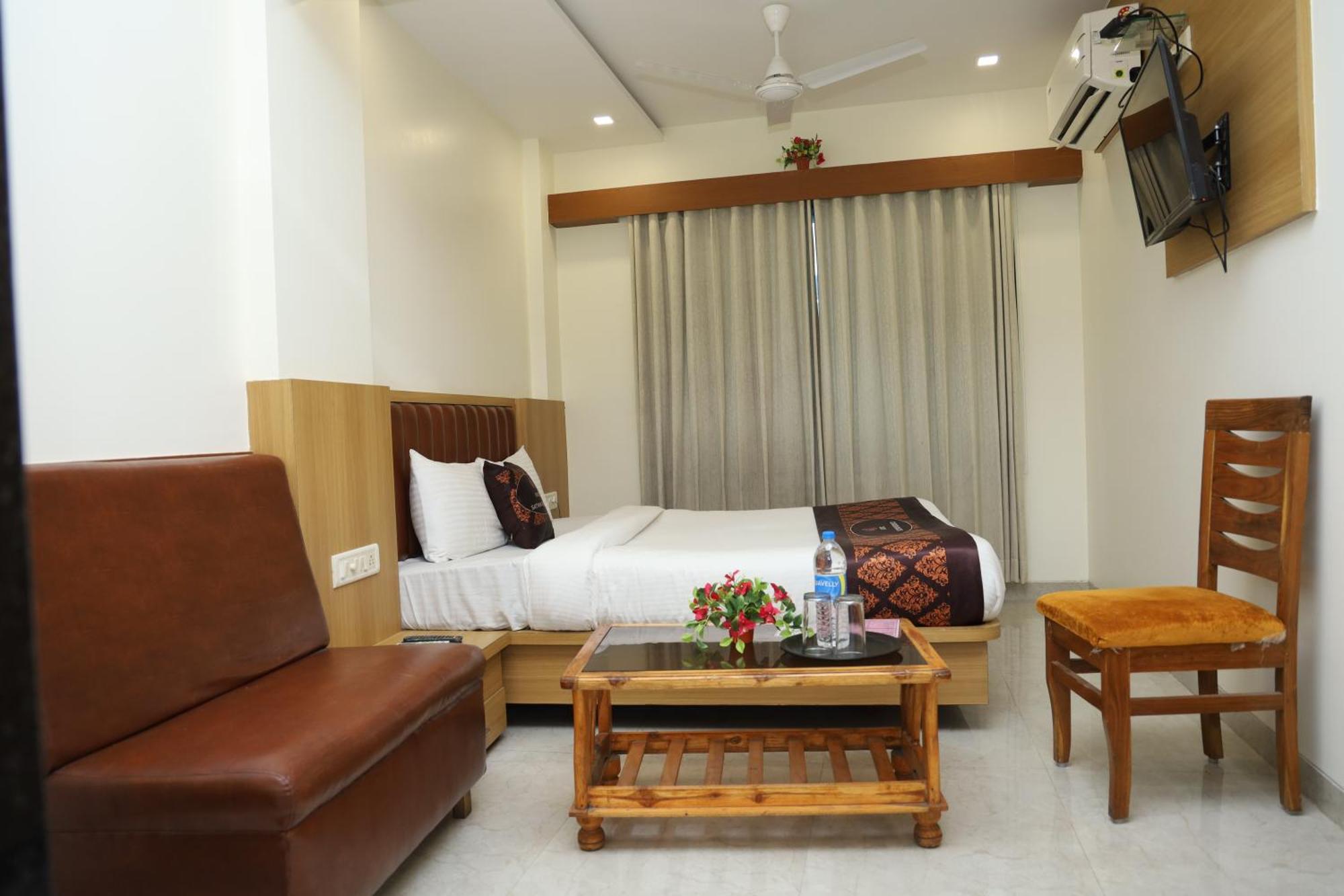 Hotel Satyam Residency Navi Mumbai Ngoại thất bức ảnh