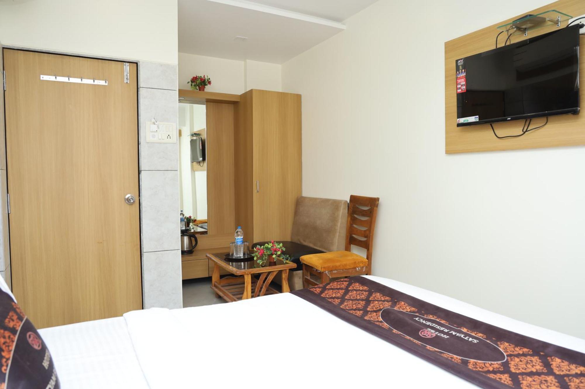 Hotel Satyam Residency Navi Mumbai Ngoại thất bức ảnh
