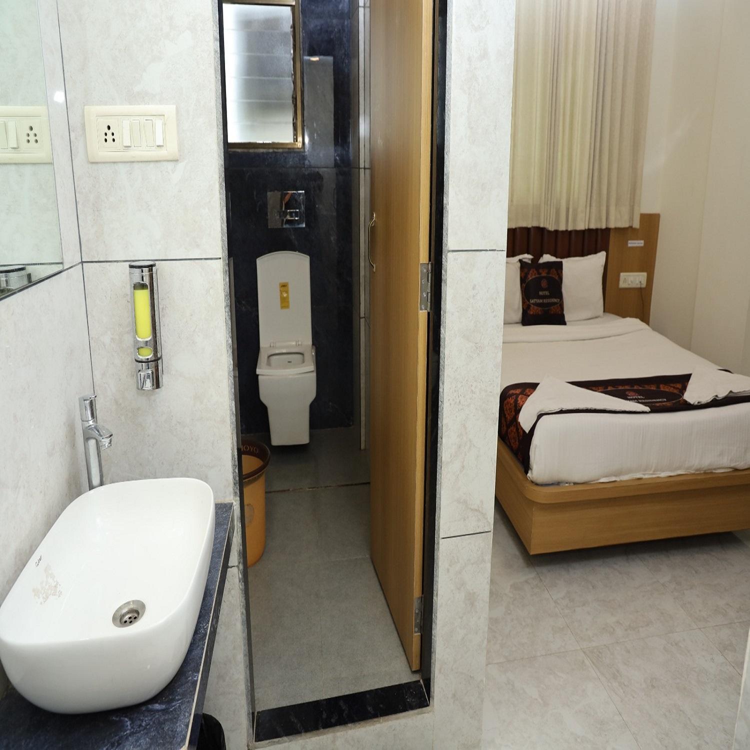 Hotel Satyam Residency Navi Mumbai Ngoại thất bức ảnh