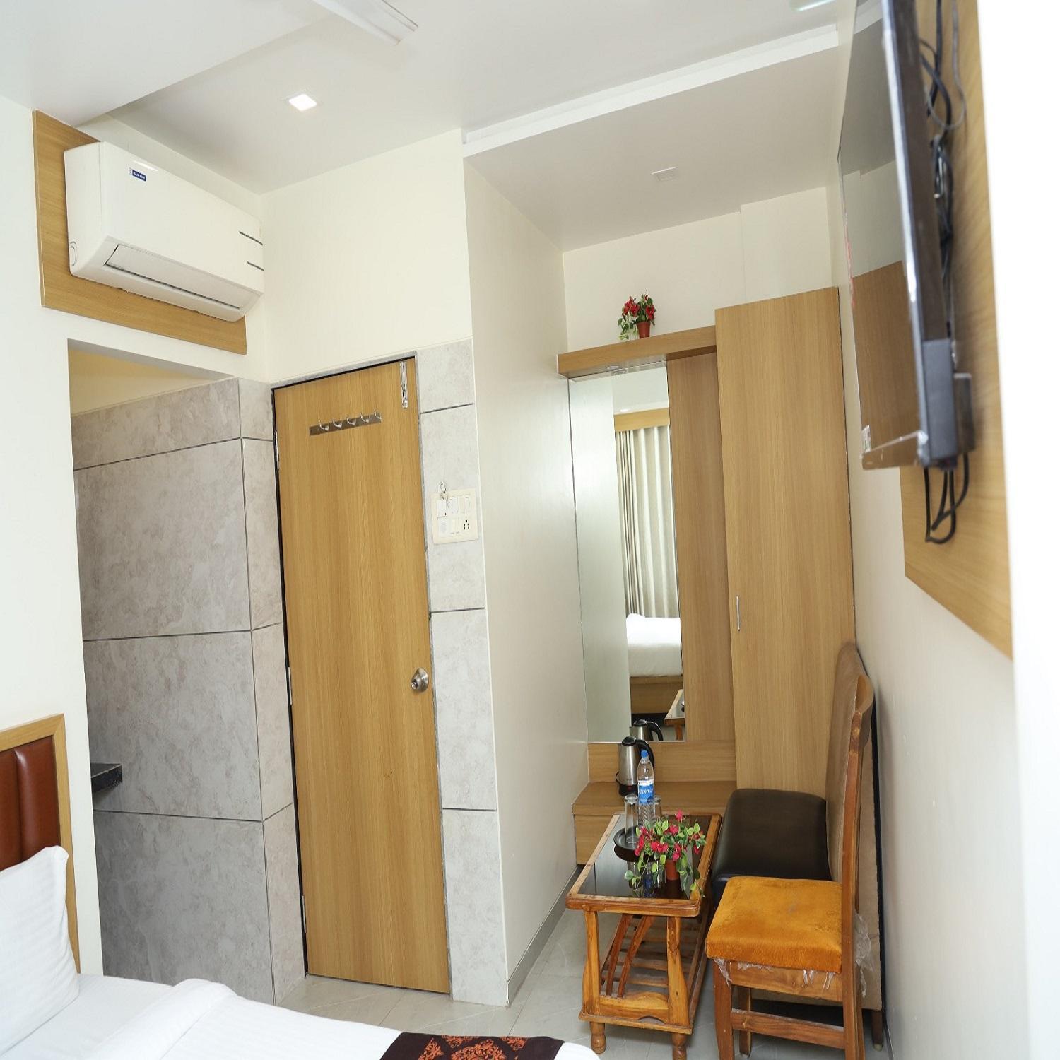 Hotel Satyam Residency Navi Mumbai Ngoại thất bức ảnh